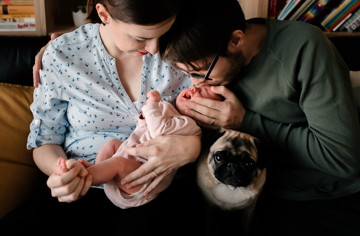 Novorozenecké focení doma se psem